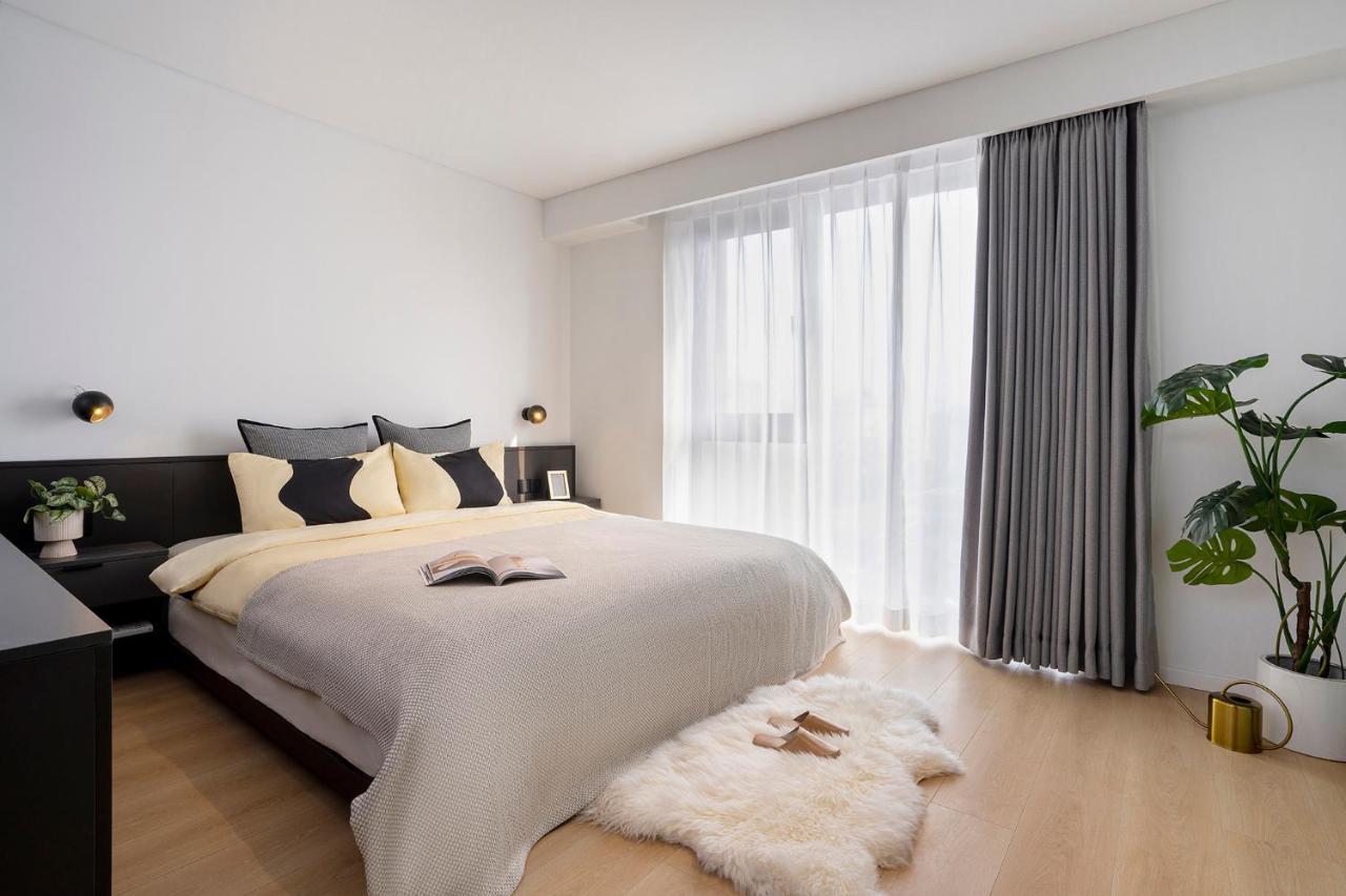 Base-Beijing Wangfujing Serviced Apartment- In Hutong &Bike Rental &Close To Forbidden City, Tian'Anmen Square &Subway Nearby &Free Coffee &Washing Machine,Kitchen &Restaurant Discount &English Speaking &High Speed Free Wifi Екстер'єр фото