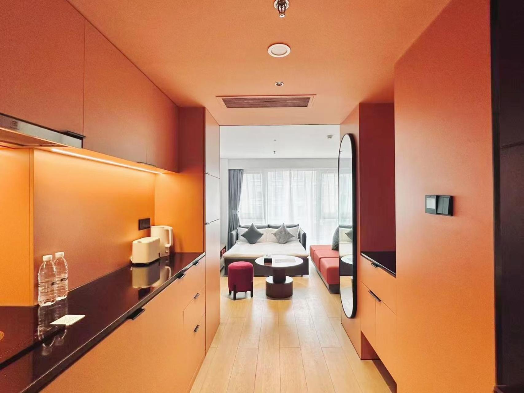 Base-Beijing Wangfujing Serviced Apartment- In Hutong &Bike Rental &Close To Forbidden City, Tian'Anmen Square &Subway Nearby &Free Coffee &Washing Machine,Kitchen &Restaurant Discount &English Speaking &High Speed Free Wifi Екстер'єр фото